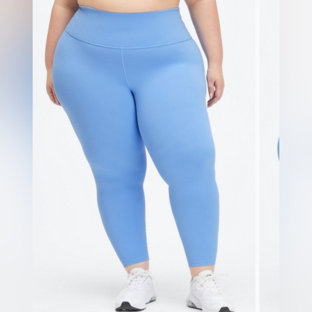 Fabletics Define PowerHold High-Waisted 7/8 Legging in Marina